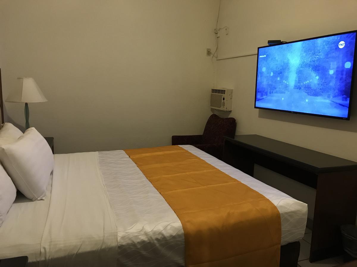 Hotel Guillen Jr Tijuana Eksteriør bilde