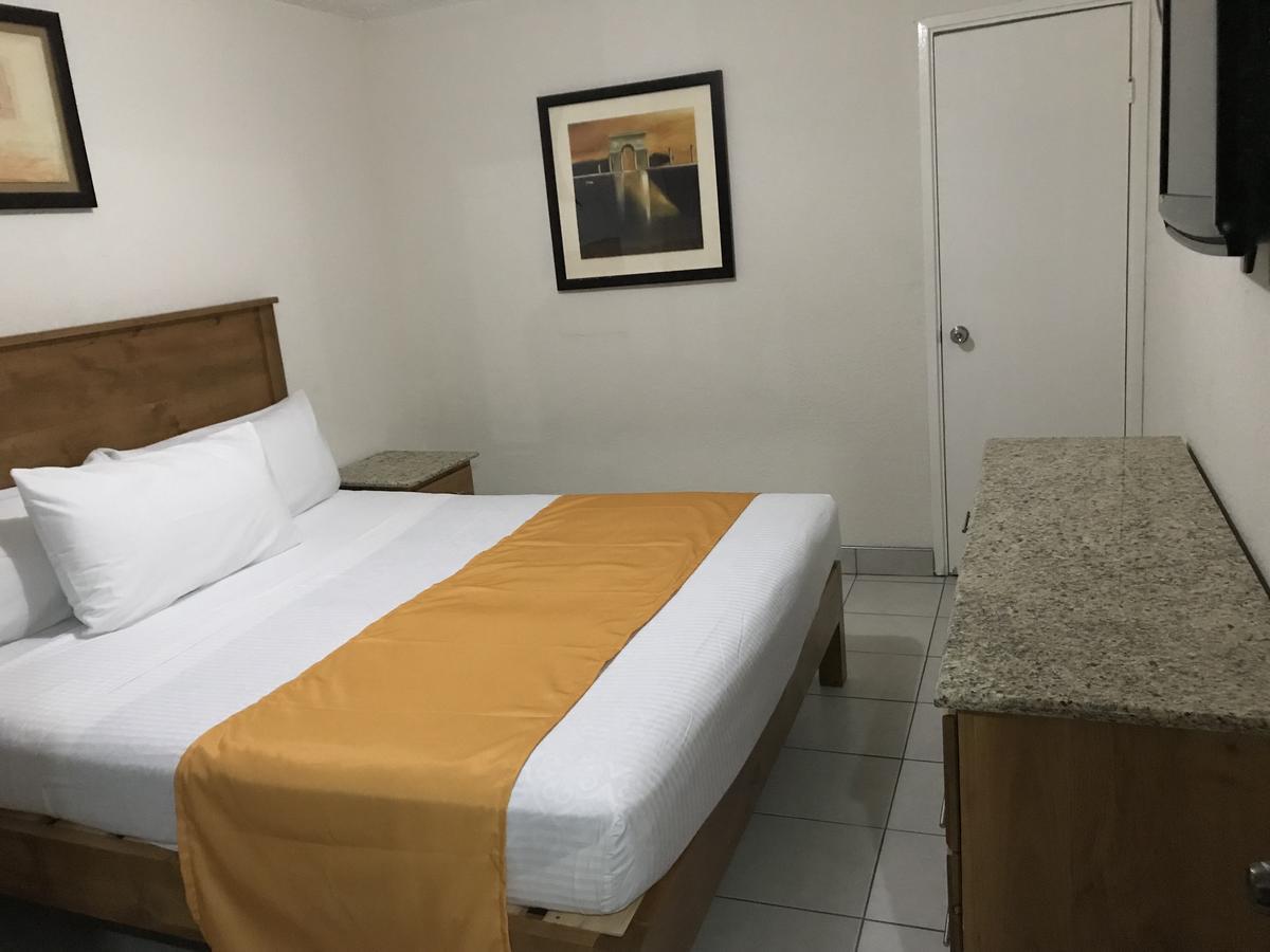 Hotel Guillen Jr Tijuana Eksteriør bilde
