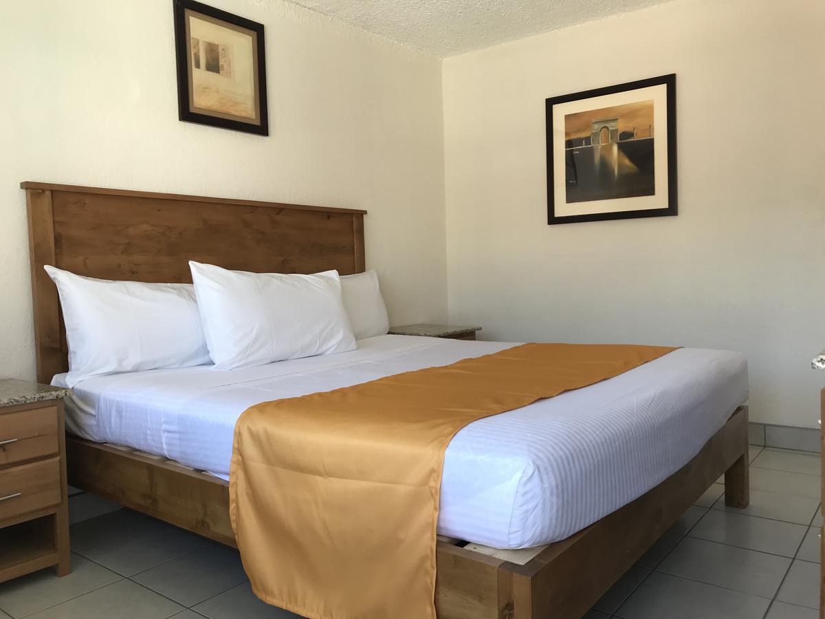 Hotel Guillen Jr Tijuana Eksteriør bilde